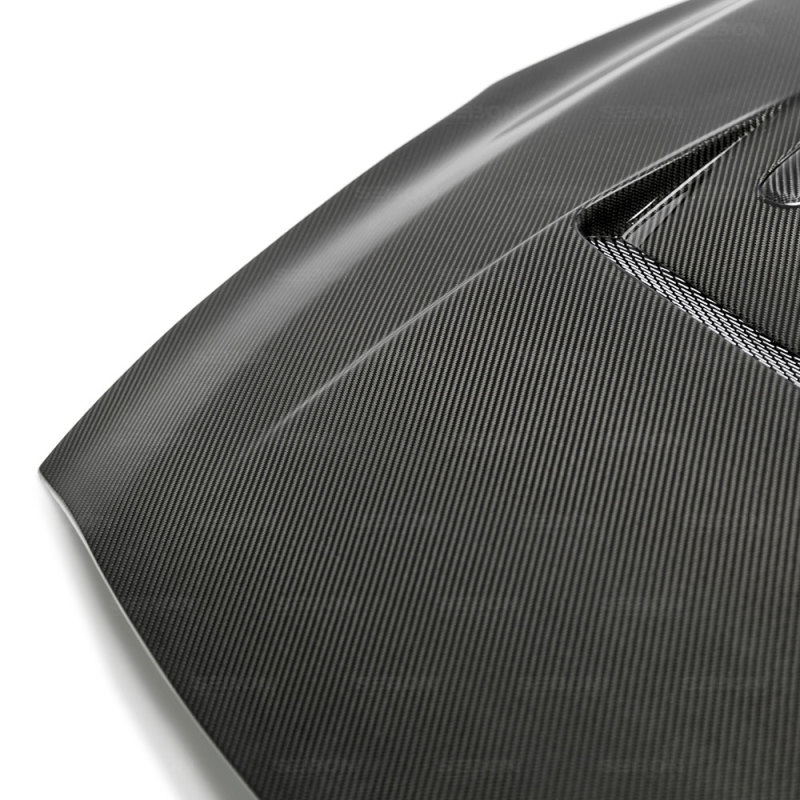 Seibon 09-12 Nissan GTR R35 DV-Style Carbon Fiber Hood - Image 5