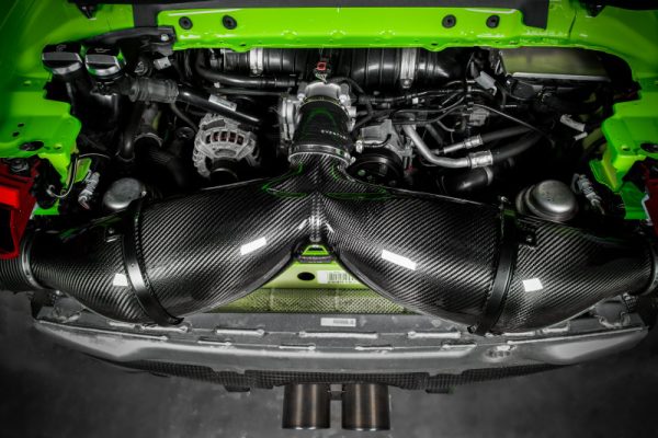 Alternative view of Eventuri Porsche 991 991.2 GT3 RS Black Carbon Intake System
