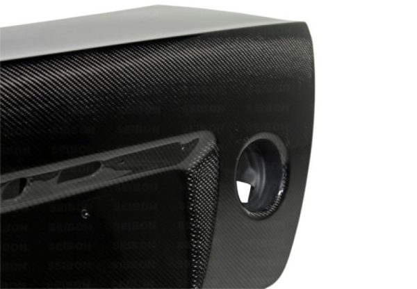 Alternative view of Seibon 00-05 Lexus IS300 OEM-Style Carbon Fiber Trunk/Hatch