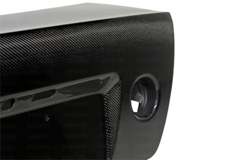 Seibon 00-05 Lexus IS300 OEM-Style Carbon Fiber Trunk/Hatch - Image 2
