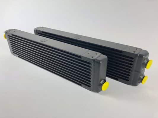 Alternative view of CSF Universal Signal-Pass Oil Cooler (RSR Style) - M22 x 1.5 - 24in L x 5.75in H x 2.16in W
