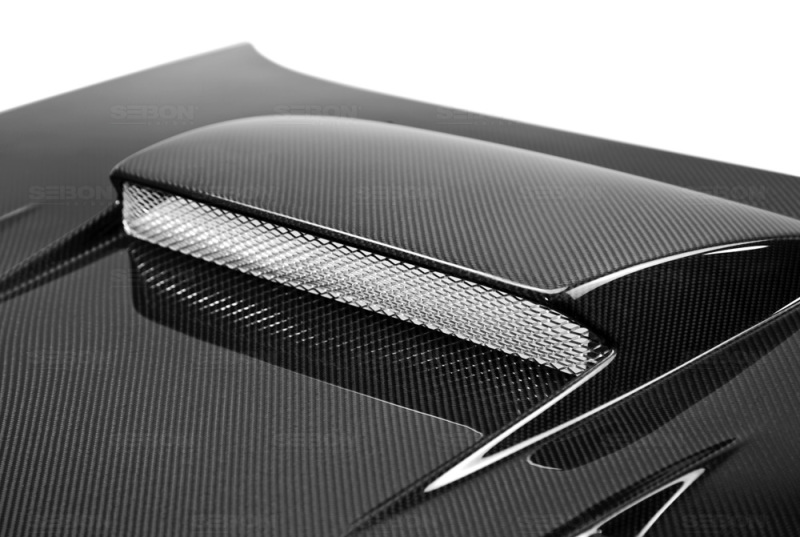 Seibon 04-05 Subaru WRX/STi CWII Carbon Fiber Hood - Image 3