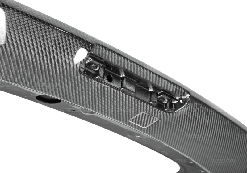 Seibon 08-10 Subaru WRX/STi Hatchback OEM-style Carbon Fiber Rear Spoiler w/ LED Cutout - Image 4