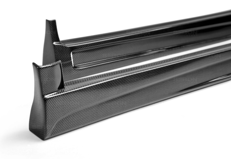 Seibon 06-07 Subaru WRX/STi GD Carbon Fiber Side Skirts - Image 3