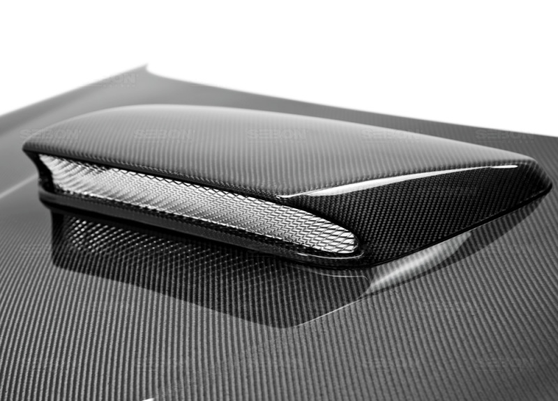 Seibon 06-07 Subaru WRX/STi OEM Carbon Fiber Hood - Image 3