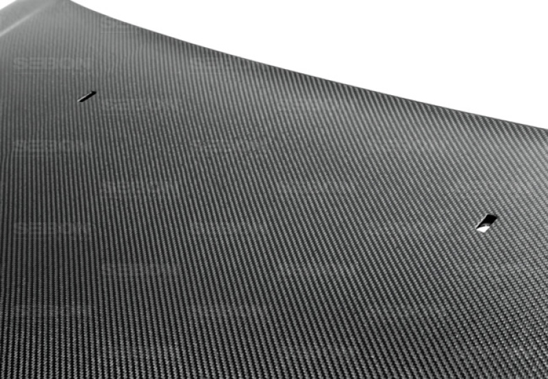 Seibon 12-13 Ford Focus OEM-Style Carbon Fiber Hood - Image 2