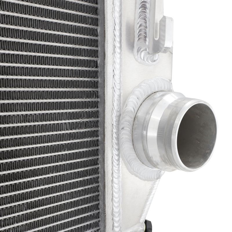 Mishimoto 17-19 Chevrolet/GMC 6.6 L5p Duramax Radiator - Image 3