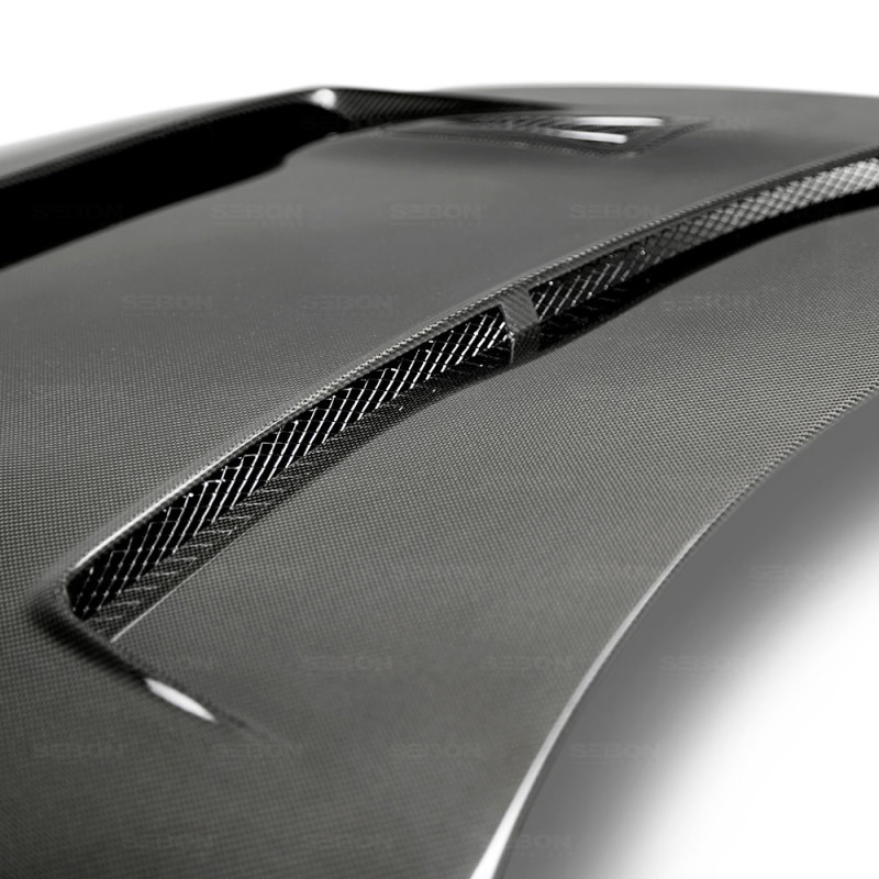 Seibon 09-12 Nissan GTR R35 DV-Style Carbon Fiber Hood - Image 6