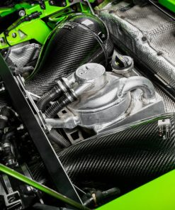Alternative view of Eventuri Lamborghini Huracan - Black Carbon Intake