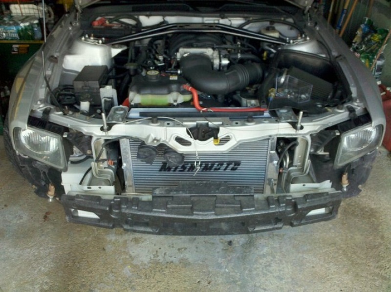Mishimoto 05+ Ford Mustang Manual Aluminum Radiator - Image 6
