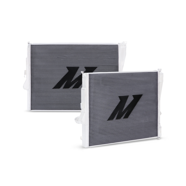 Alternative view of Mishimoto 99-06 BMW 323i/323i/328i/330i Performance Aluminum Radiator