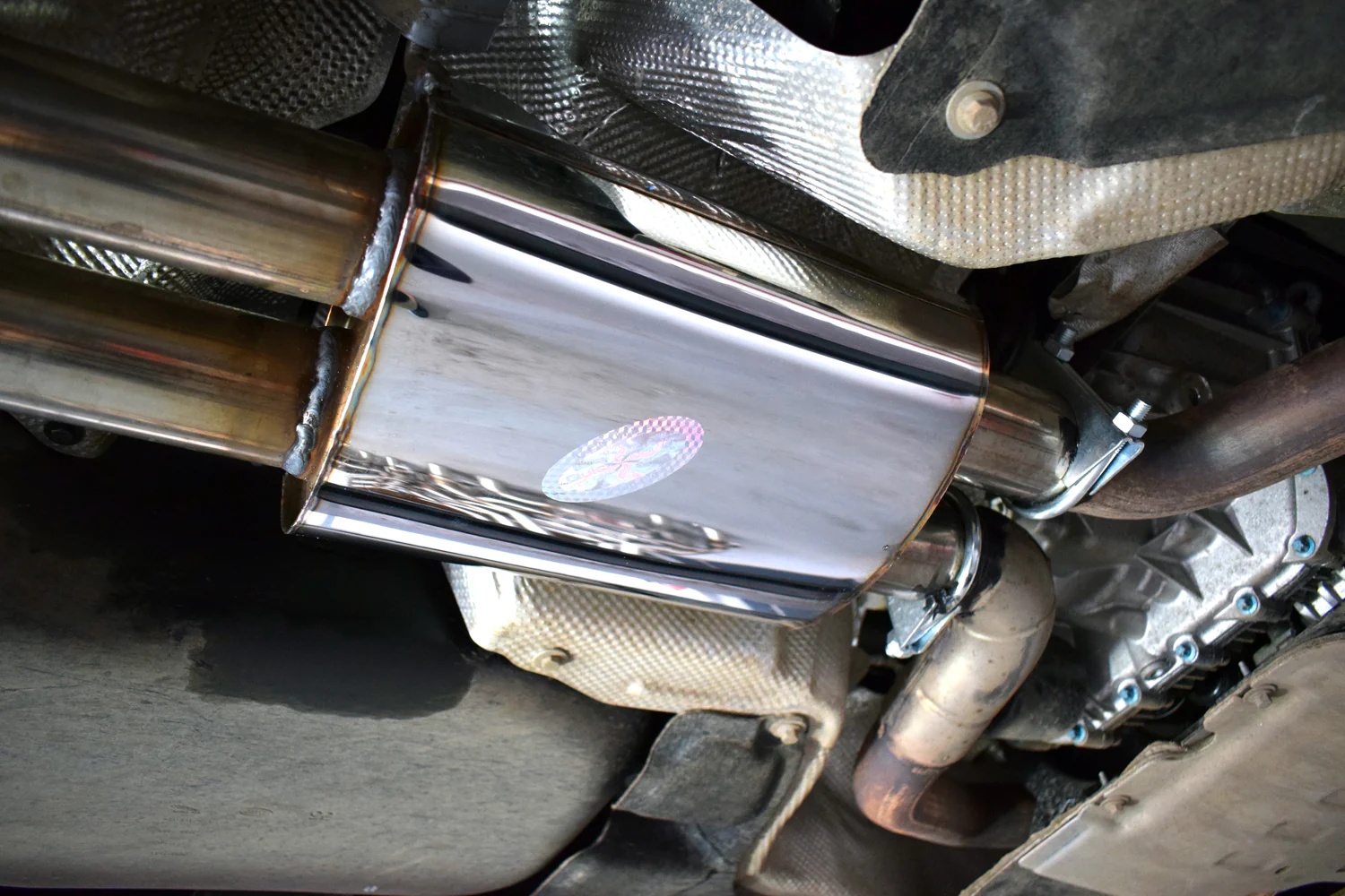 Land Rover Defender P400 90,110 and 130 - Sport System with Sound Architect™ (2021 on) - Image 4