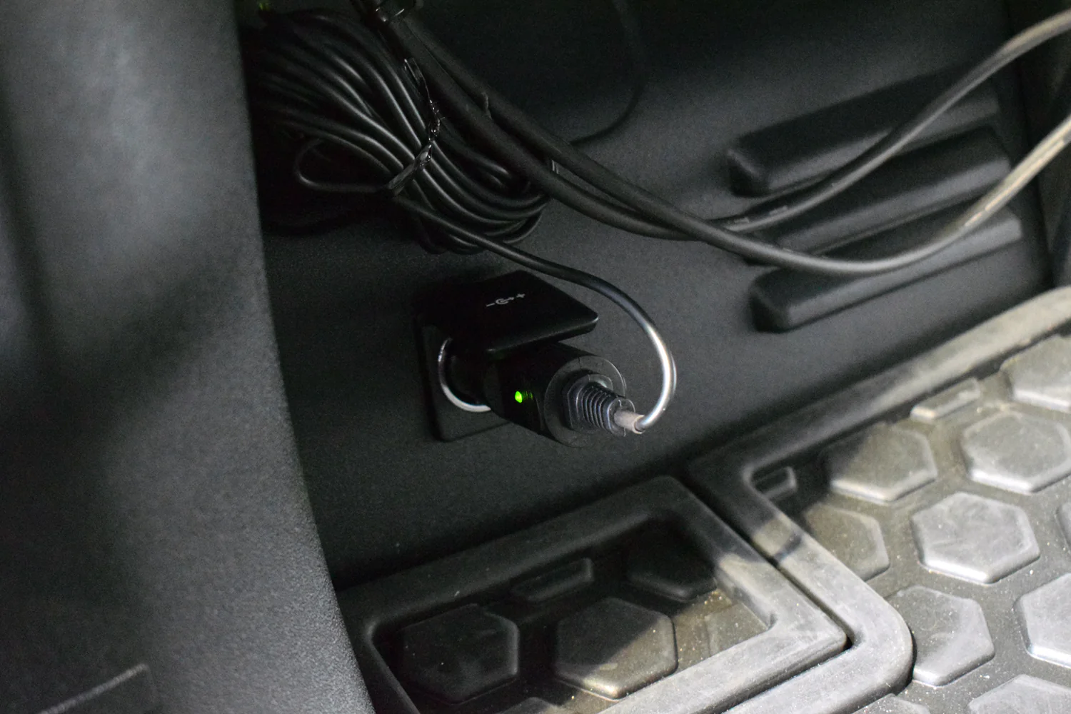 Land Rover Defender P400 90,110 and 130 - Sport System with Sound Architect™ (2021 on) - Image 10