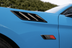 Alternative view of Roush 2015-2023 Roush Mustang Fender Vent Heat Extractors - Gloss Black