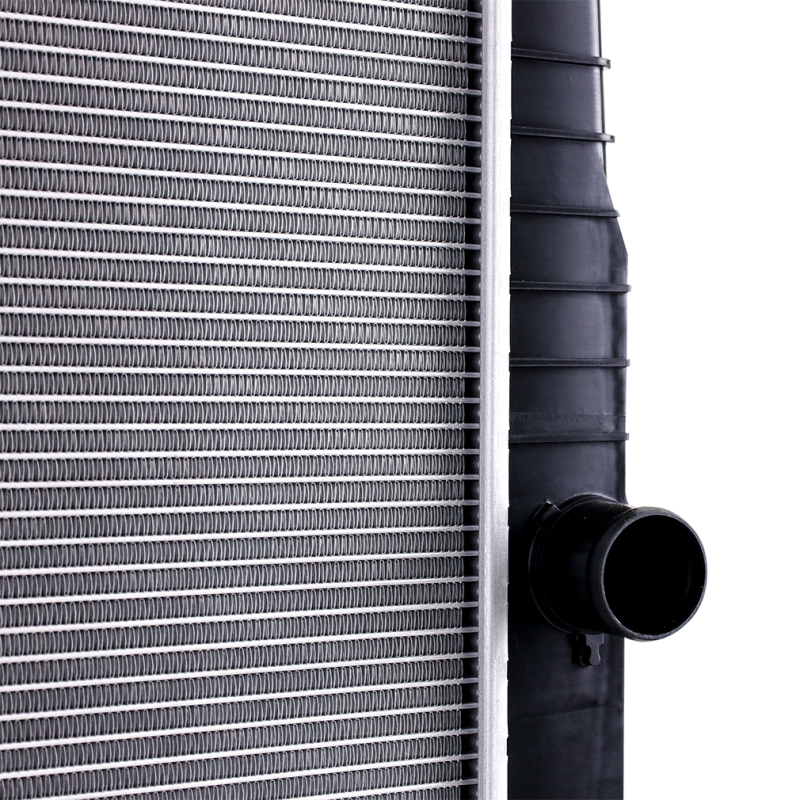 Mishimoto 10-12 Dodge Ram 6.7L Cummins Plastic Radiator - Image 4