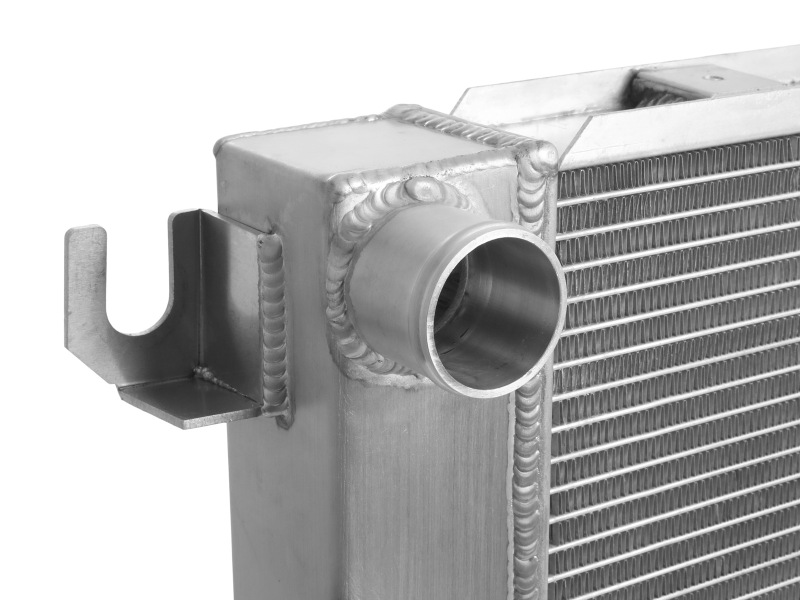 aFe 94-02 Dodge Ram 2500/3500 L6 5.9L BladeRunner Street Series Radiator - Image 3