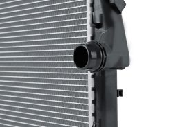 aFe BladeRunner OER Series Radiator 01-06 BMW 3-Series (E46) 01-06/ Z4 (E85/86) 03-08 - Image 4