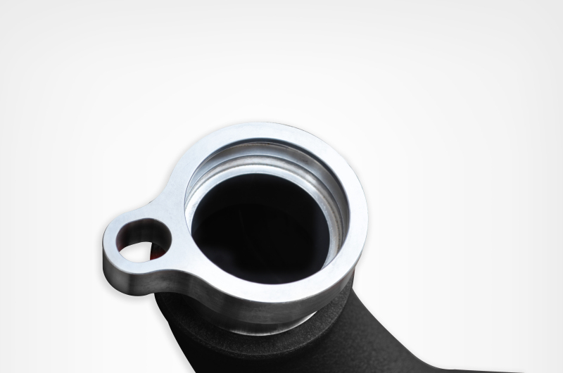 Injen 15-16 BMW M3(F80)/M4 (F82/83) 3.0L L6 Twin Turbo 2PC Aluminum Int. Charge Pipe - Wrinkle Black - Image 4