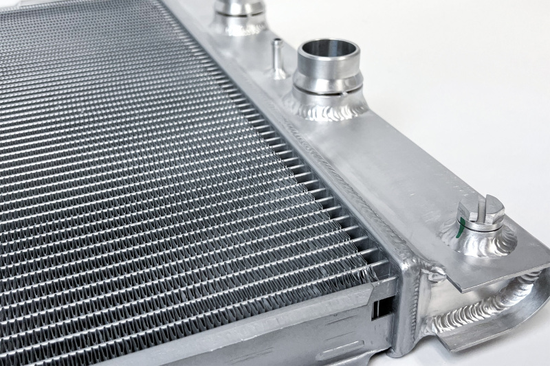CSF 06-10 BMW E60 M5 / 06-10 BMW E63/E64 M6 Aluminum High-Performance Radiator - Image 4