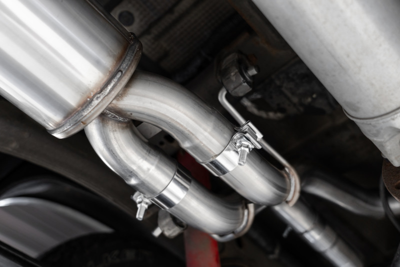 MBRP 19-21 Chevy Silverado 1500 6.2L 2.5in Dual Split Rear Cat Back w/ Quad Carbon Fiber Tips- T304 - Image 3
