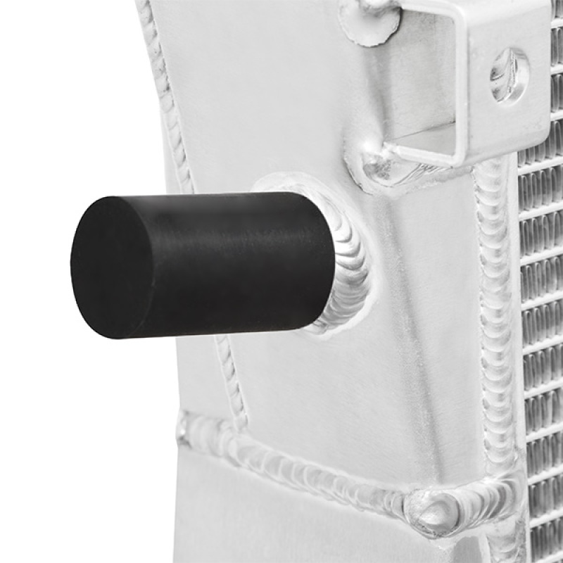 Mishimoto 08-10 Ford 6.4L Powerstroke Radiator - Version 2 - Image 14
