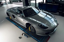 KW 04-05 Porsche Carrera GT Special Edition HLS4 V5 Coilover Kit w/ Red & Blue Springs - Image 16