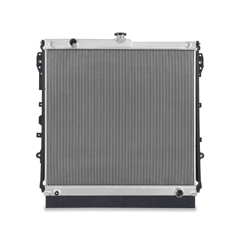 Mishimoto 2007+ Toyota Tundra 4.6/4.7/5.7L Performance Aluminum Radiator - Image 4