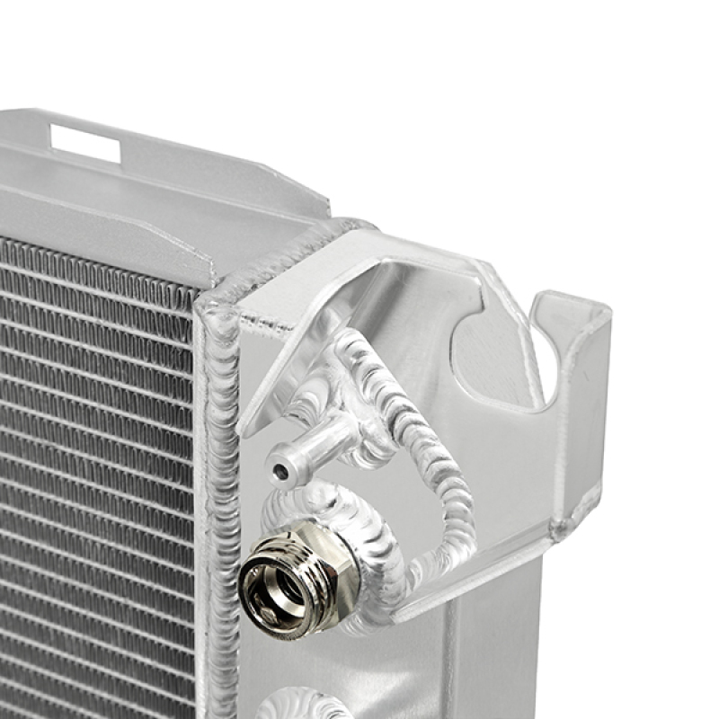 Mishimoto 2014+ Chevrolet Silverado 1500 V8 Aluminum Radiator - Image 4