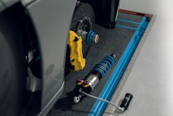 KW 04-05 Porsche Carrera GT Special Edition HLS4 V5 Coilover Kit w/ Red & Blue Springs - Image 15
