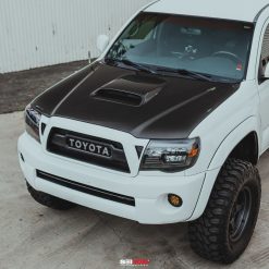 Seibon 05-11 Toyota Tacoma TR-Style Carbon Fiber Hood - Image 7