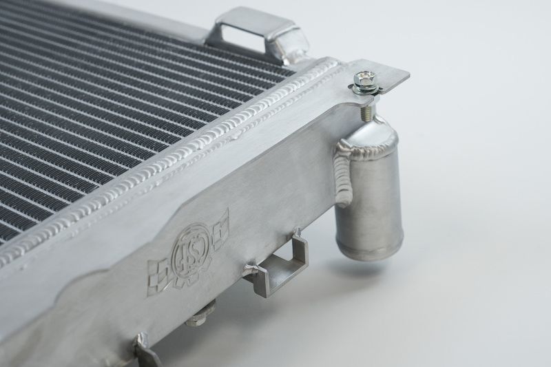 CSF 84-88 Mercedes-Benz W201 190E 2.3L - 16 w/ A/C High Performance Aluminum Radiator - Image 5
