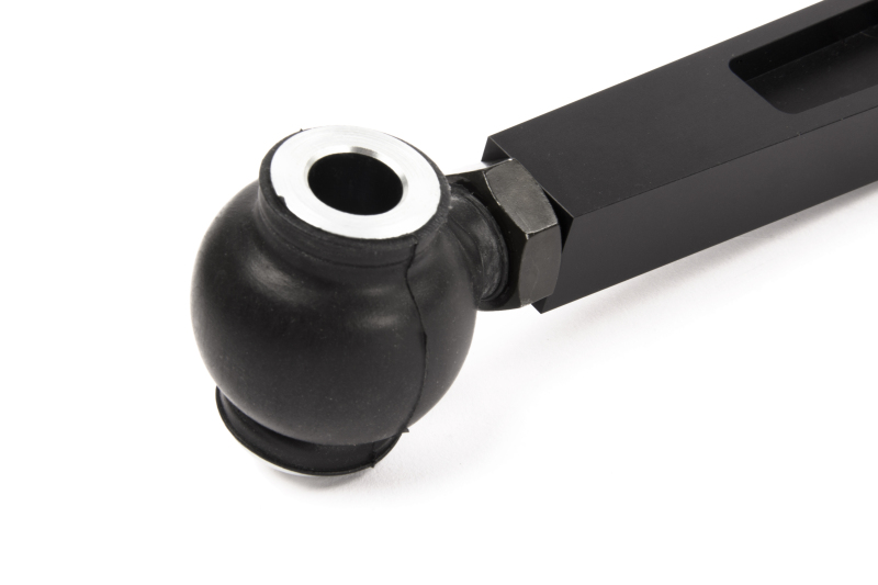 Dinan 18-25 BMW M5/M8 (F90/F91/F92/F93) Suspension Link Kit - Rear - Image 3