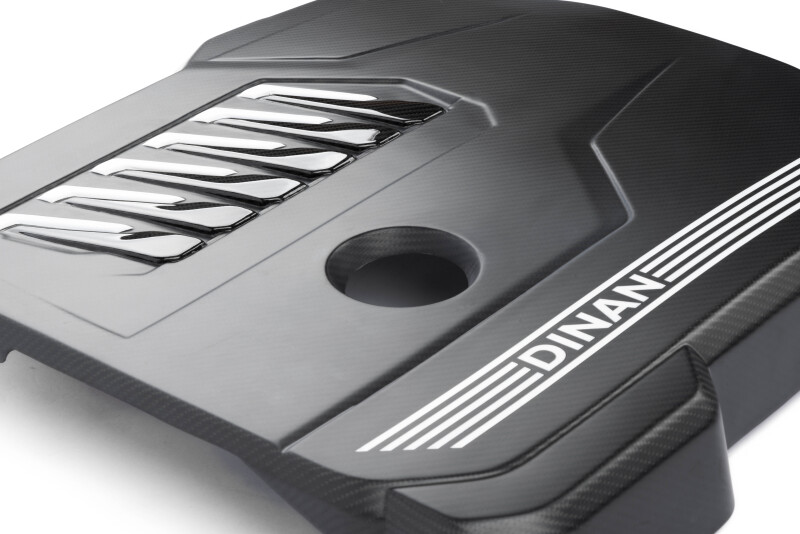 Dinan 19-26 BMW B58D (G01/G02/G20/G22/G23/G26/G42) Matte Carbon Fiber Engine Cover w/Gloss Accents - Image 3