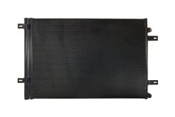 Alternative view of CSF 11-15 Ford F-250 Super Duty 6.2L A/C Condenser