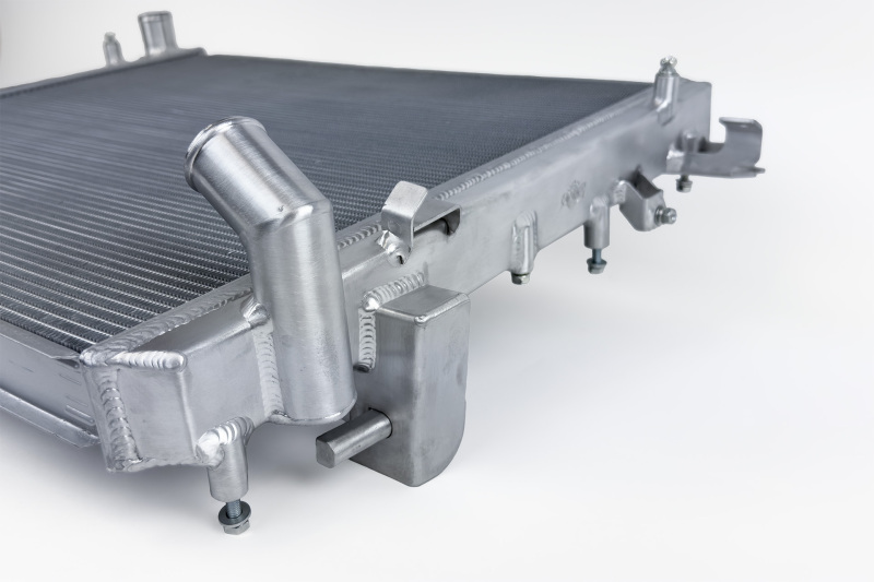 CSF 18-24 Jeep Wrangler 3.6L V6 Heavy Duty 2-Row Radiator - Image 7