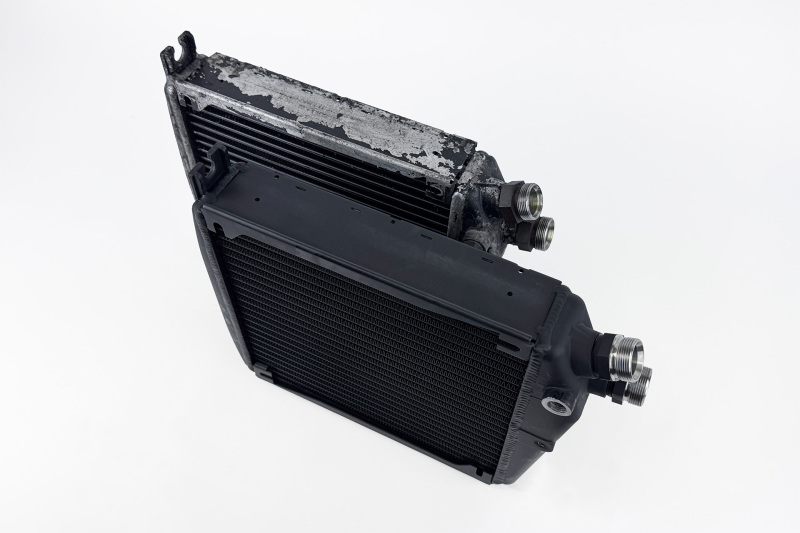 CSF Porsche 964/993 OEM+ Performance Fender Oil Cooler - Image 2