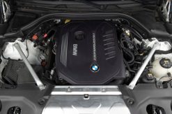Alternative view of Dinan 16-26 BMW 540i/740i/840i/X5 40i/X6 40i (G05/G06/G12/G15/G16/G32) Carbon Fiber Cold Air Intake