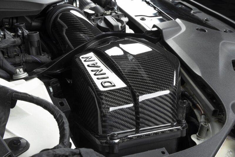 Dinan 20-23 BMW M550i (G30)/19-26 BMW M850i (G14/G15/G16) Carbon Fiber Cold Air Intake - Image 2