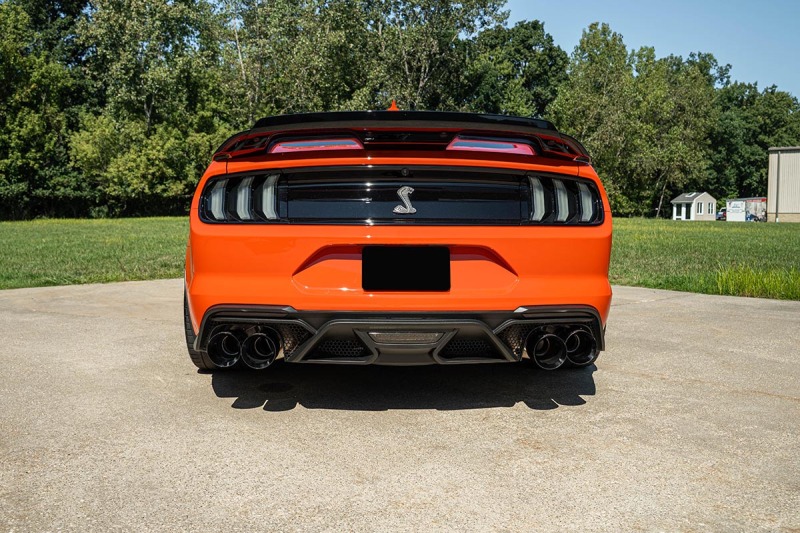 Corsa 20-22 Ford Mustang GT500 3.0in Dual Rear Exit Catback w/ Twin 5.0in Blk Straight Cut Pro Tips