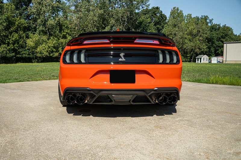 Corsa 20-22 Ford Mustang GT500 3.0in Dual Rear Exit Catback w/ Twin 5.0in Black Slash Cut Pro Tips