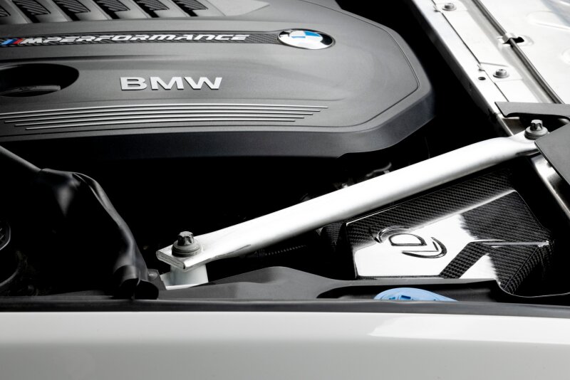 Dinan 16-26 BMW 540i/740i/840i/X5 40i/X6 40i (G05/G06/G12/G15/G16/G32) Carbon Fiber Cold Air Intake - Image 8