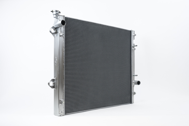 CSF 03-09 Lexus GX470 4.7L V8 / 03-09 Toyota 4Runner 4.7L V8 All Metal Radiator - Image 2