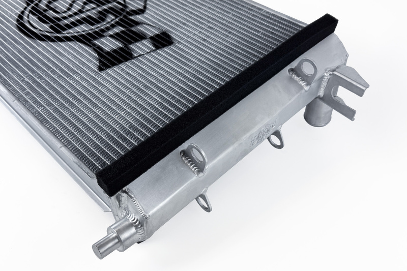 CSF 05-06 Ford GT High Performance All-Aluminum Radiator - Image 3