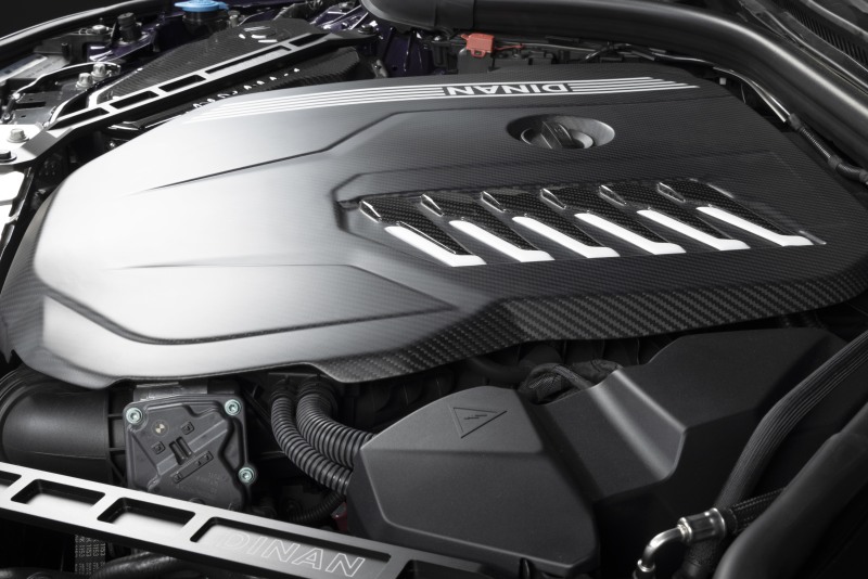 Dinan 19-26 BMW B58D (G01/G02/G20/G22/G23/G26/G42) Matte Carbon Fiber Engine Cover w/Gloss Accents - Image 8
