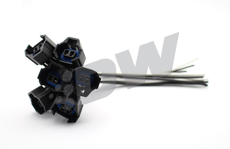 DeatschWerks 96-99 Nissan I30 VQ30 / RB25DET / Maxima VQ30de / 300zx 950cc Side Feed Injectors - Image 3