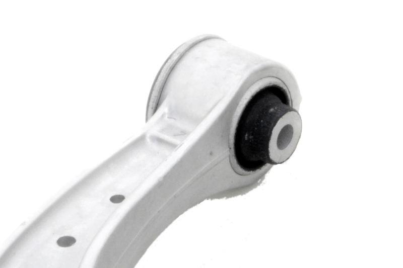 Dinan 11-19 BMW 528i/535i/550i/640i/650i (F06/F10/F12/F13) Negative Camber Control Arms - Front - Image 3