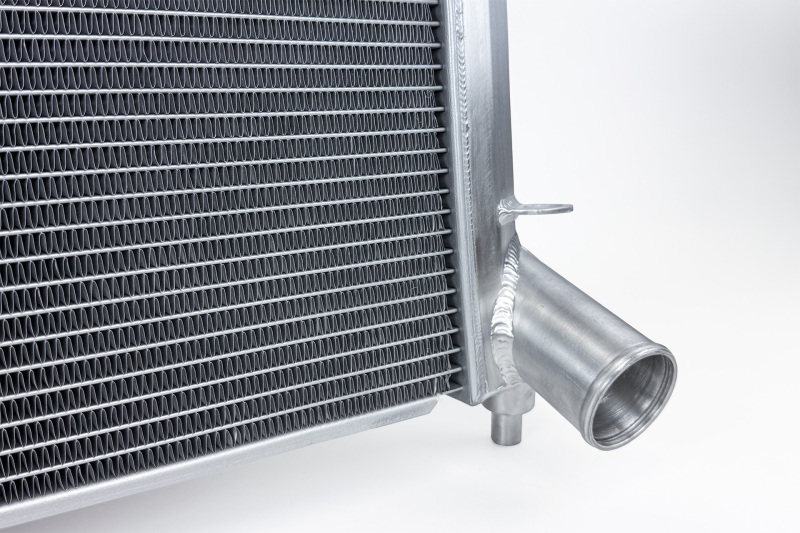 CSF 05-06 Ford GT High Performance All-Aluminum Radiator - Image 4