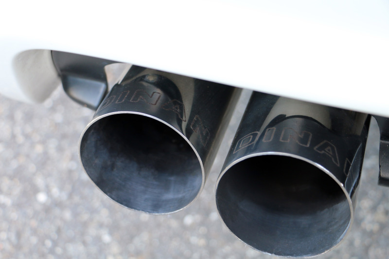 Dinan 97-03 BMW 540i (E39) w/Standard Bumper Free Flow Axleback Exhaust - Polished Tips - Image 4